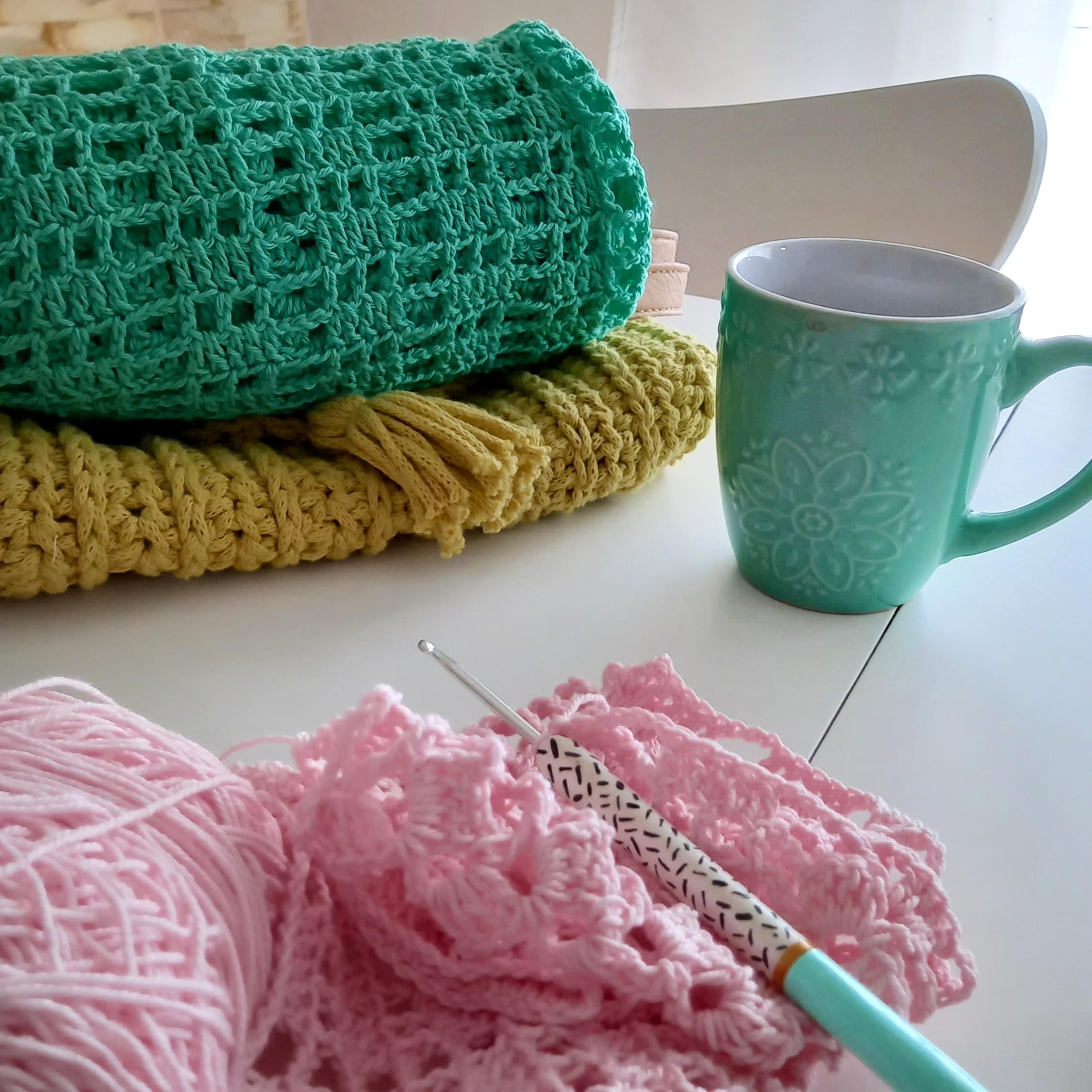 Diferentes materiales para tejer en tejido crochet - BLOG DE